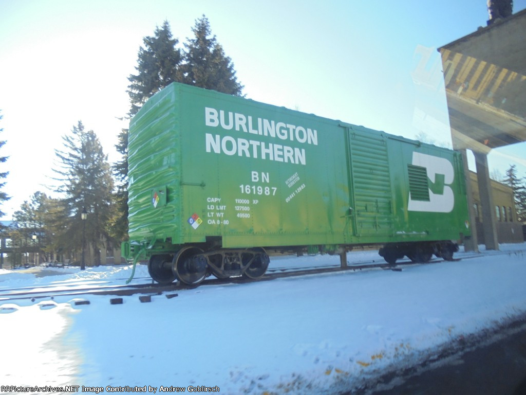 BN 161987 New Paint in the Snow 2